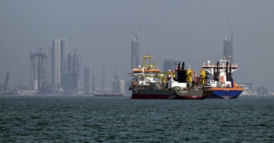 Dầu thô Iran vẫn chảy vào Trung Quốc qua tuyến đường né eo biển Hormuz