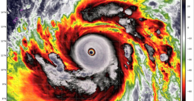 Siêu bão Sinlaku mạnh nhất thế giới từ đầu năm tiến về phía Nhật Bản