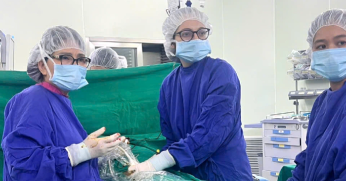 Truyền máu bào thai thành công cho thai nhi 17 tuần tuổi tại Việt Nam