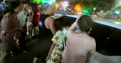 Hà Nội: Giải cứu thành công cháu bé 3 tuổi bị kẹt trong ô tô tại Linh Đàm