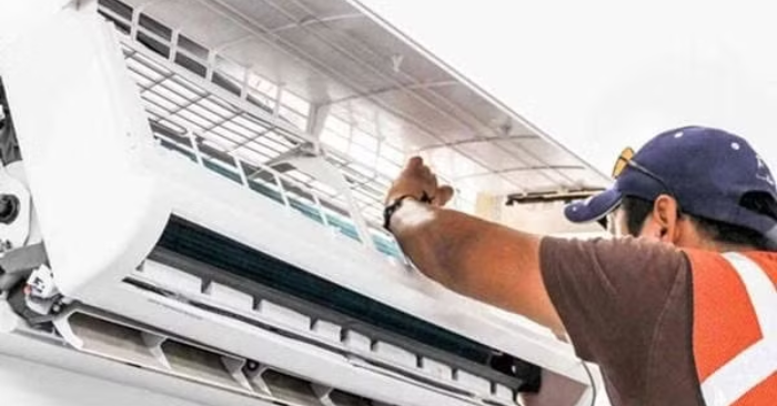 Cảnh báo y tế: Vệ sinh điều hòa đúng cách để phòng tránh nấm mốc và bảo vệ hô hấp