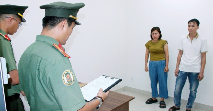 Lưu trú trái phép: khởi tố vợ chồng Vy Văn Linh