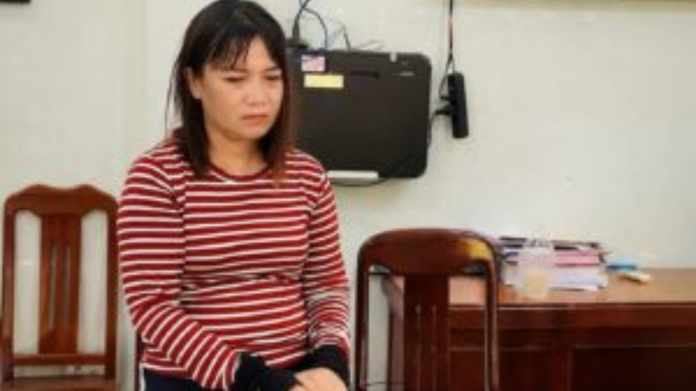 Thái Thị Hoàng Oanh bị bắt sau thời gian trốn thi hành án tù. Diễn biến vụ việc và thông tin liên quan có trong bài viết