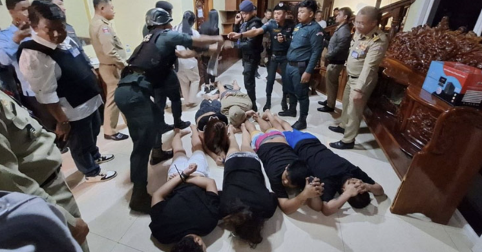 biệt thự tướng quân đội.