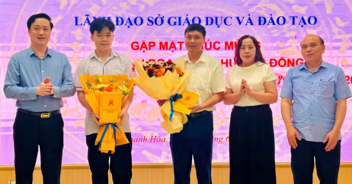 Olympic Toán học APMO