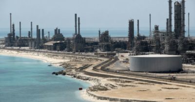 Saudi Arabia dự kiến giảm giá dầu bán sang châu Á trong tháng 8