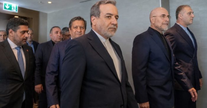 Mỹ và Iran chuẩn bị họp khẩn về thỏa thuận, trong khi Tehran nêu điều kiện để tiến trình đàm phán được nối lại.