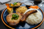 Trấn Thành ăn sáng: Thực đơn cơm tấm Iberico tại trung tâm Sài Gòn