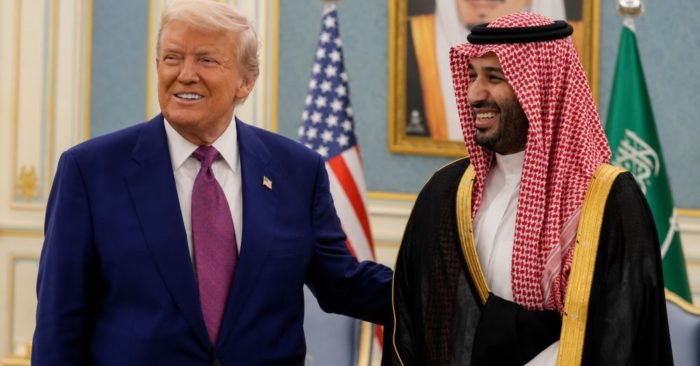 Ông Trump và Ả Rập Xê Út: Những rủi ro trong quan hệ song phương và các tính toán địa chính trị đáng chú ý.