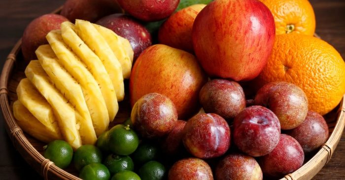 Ăn nguyên quả giữ chất xơ, uống nước ép mất phần lớn dưỡng chất