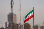 Căn cứ Hạm đội 5 Mỹ ở Bahrain trúng tên lửa, còi báo động vang khắp Kuwait