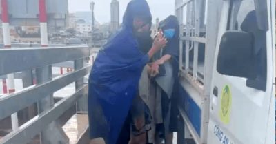 Nữ sinh được công an kịp thời ngăn ý định nhảy cầu Hoàng Văn Thụ, Phường Thủy Nguyên Hải Phòng