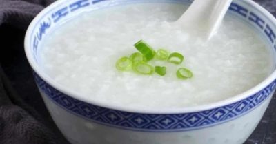 Bữa sáng quá đơn giản có thể âm thầm làm giảm sức khỏe người lớn tuổi