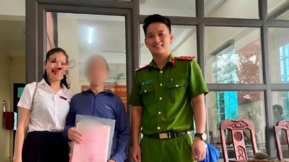Suýt vay 100 triệu nhận kiện hàng 800.000 USD