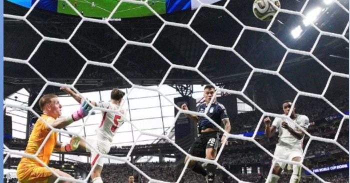Tuyển Anh trả giá vì chiến thuật cầu toàn trước Argentina