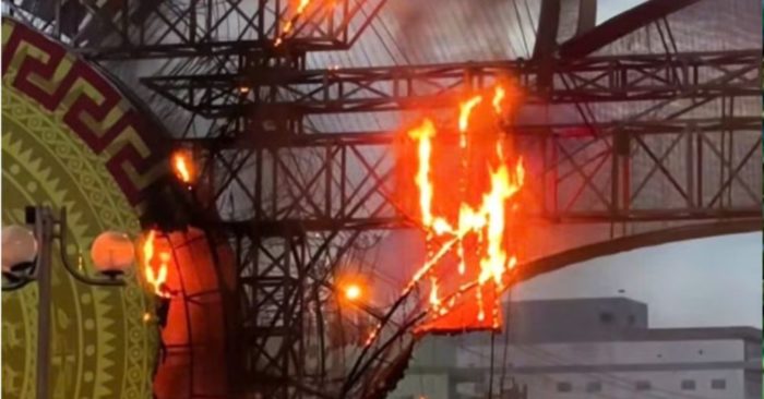 Cổng chào 1,7 tỷ đồng ở Cà Mau bất ngờ bốc cháy sau nửa năm đưa vào sử dụng