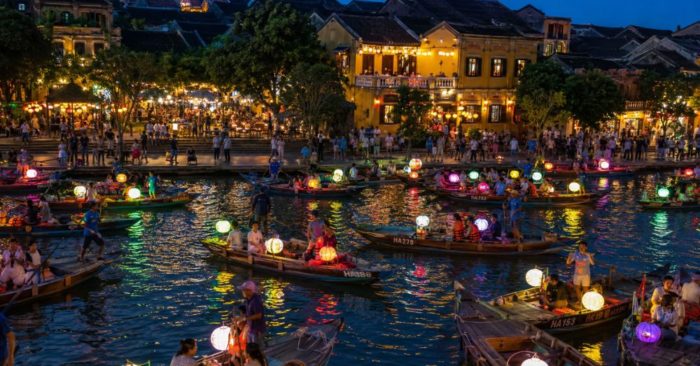 Hội An 3 năm liên tiếp là điểm đến hiếu khách nhất Việt Nam 2026, góp phần nâng sức hút du lịch Đà Nẵng với gần 9,8 triệu lượt khách.