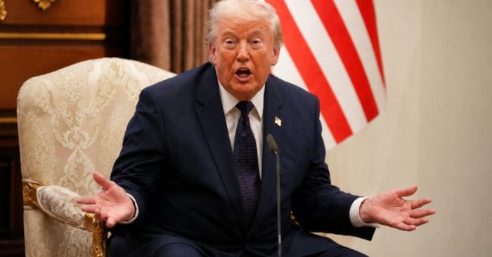 Trump đòi Greenland thuộc Mỹ và nói thất vọng về NATO tại Ankara
