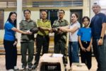 Hai hộ dân tại Đồng Nai giao nộp tê tê và diều hoa
