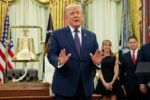 Ông Trump gọi điện cho FIFA sau thẻ đỏ gây tranh cãi của Balogun