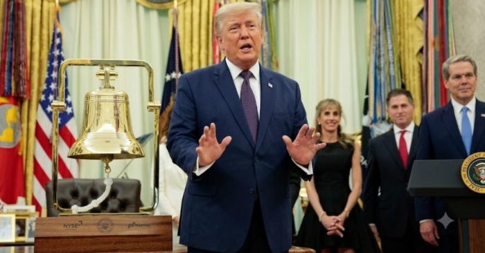 Tổng thống Trump xác nhận đã yêu cầu FIFA xem lại thẻ đỏ của Balogun, diễn biến gây chú ý tại World Cup 2026.