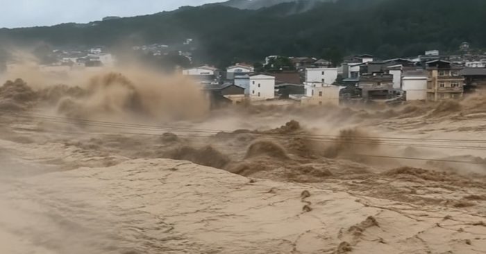 Vỡ đập ở Quảng Tây, Nam Ninh nâng cảnh báo lũ lên mức cao nhất