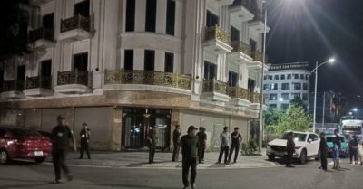 Công an, kiểm sát viên đến nhà Hải Sapa TV lúc tối muộn
