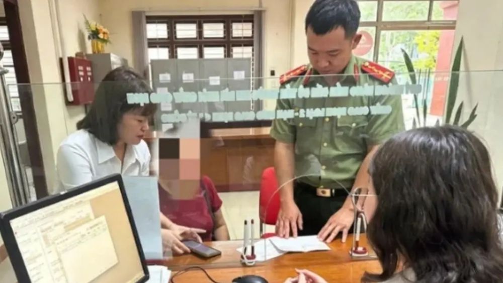 Cảnh giác chiêu lừa nhận quà từ nước ngoài