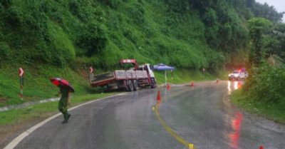 Tài xế ô tô bị khởi tố sau vụ tai nạn khiến hai vợ chồng người Cao Bằng tử vong