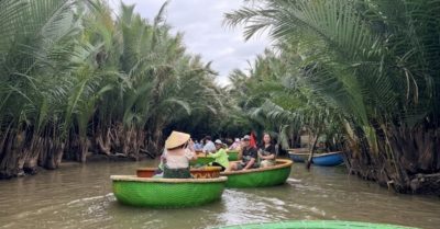 Biển vắng ngày đầu nghỉ lễ, dữ liệu đặt phòng lại cho thấy điều khác