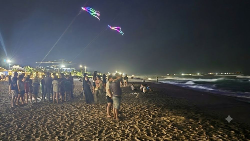 Du khách nước ngoài bị sóng lớn cuốn mất tích khi dạo chơi bờ biển tại Đăk Lăk. Lực lượng chức năng đang khẩn trương phát triển khai công tác nghiên cứu hộ.