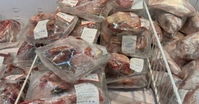 Thịt nhập khẩu giá thấp, chăn nuôi trong nước chịu sức ép