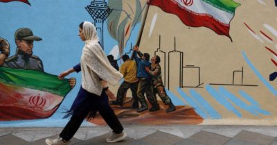 Iran dọa “tấn công toàn diện” Mỹ, cho Washington vài tuần chót
