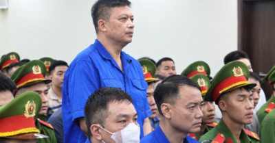 Tòa làm rõ lời khai về túi quà 140.000 USD