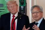 Jensen Huang bật loa ngoài giữa cuộc gọi bất ngờ của Trump