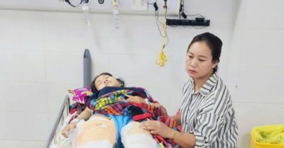 Cô giáo mầm non bị xe tải cán khi cứu học sinh chạy ra đường