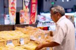 Bánh trung thu Trung Quốc ế ẩm, thị trường giảm gần một nửa