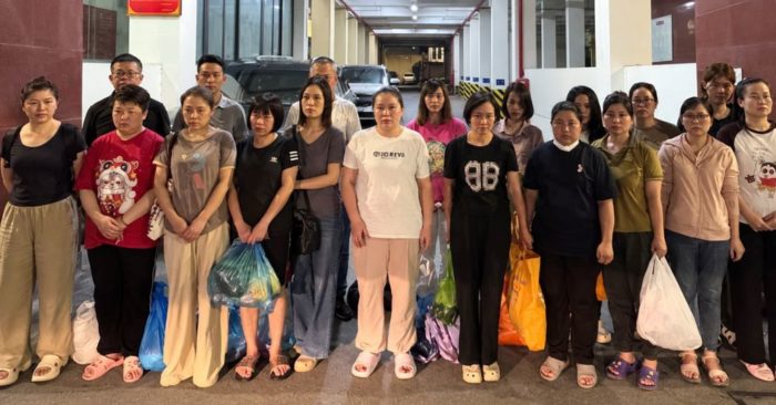 Công an Hải Phòng khởi tố 19 bị can liên quan phòng khám Phượng Đỏ về các tội cưỡng đoạt tài sản và trốn thuế.