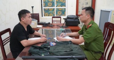 Giả cảnh sát cơ động chặn xe vòi tiền, khiến người đi đường tử vong