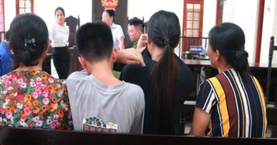Những điều còn lại sau mỗi phiên tòa