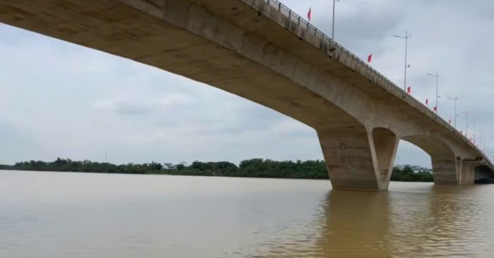 Cầu Nguyệt Viên nơi người phụ nữ mất liên lạc