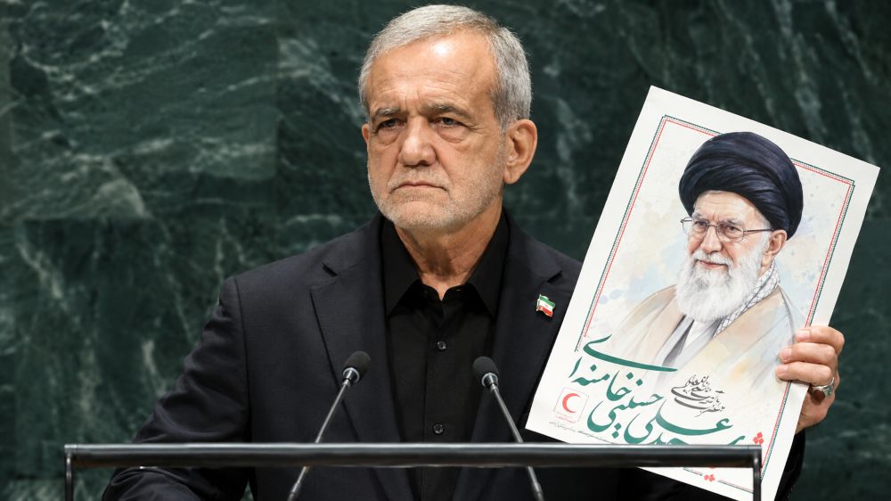 Tổng thống Iran Masoud Pezeshkian gửi thông điệp cứng rắn tại Liên hợp quốc, khẳng định Iran không cúi đầu trước sức ép.