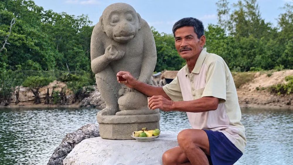 Tượng thần khỉ Hanuman 800-1.000 năm tuổi