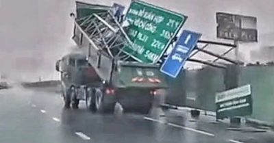 Xe ben tông sập giá long môn cao tốc TPHCM, thiệt hại hơn 100 triệu đồng