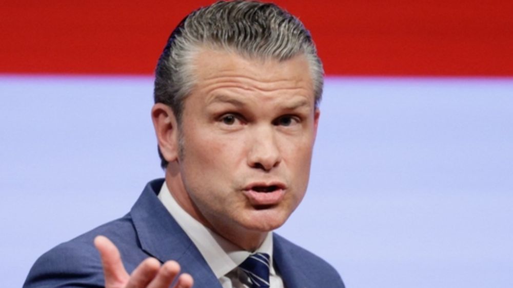 Pete Hegseth phát biểu tại căn cứ Quantico